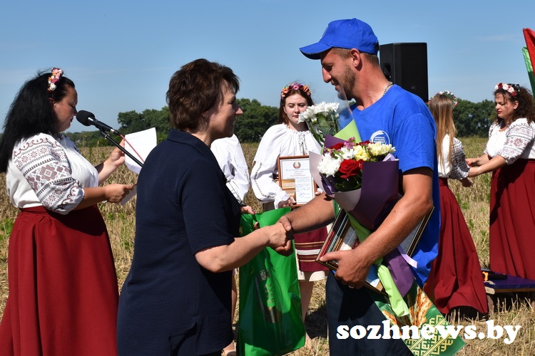 ujn20.jpg