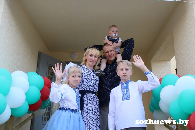 IMG_1066678.jpg