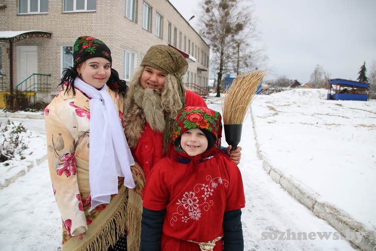 IMG_274116.JPG