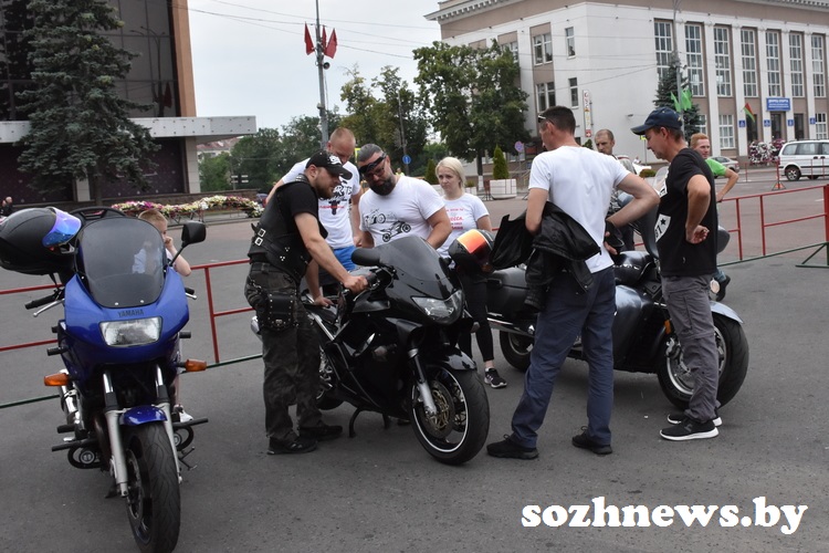 moto17.jpg