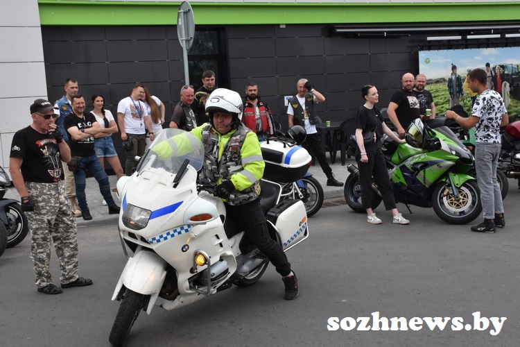 moto4.jpg