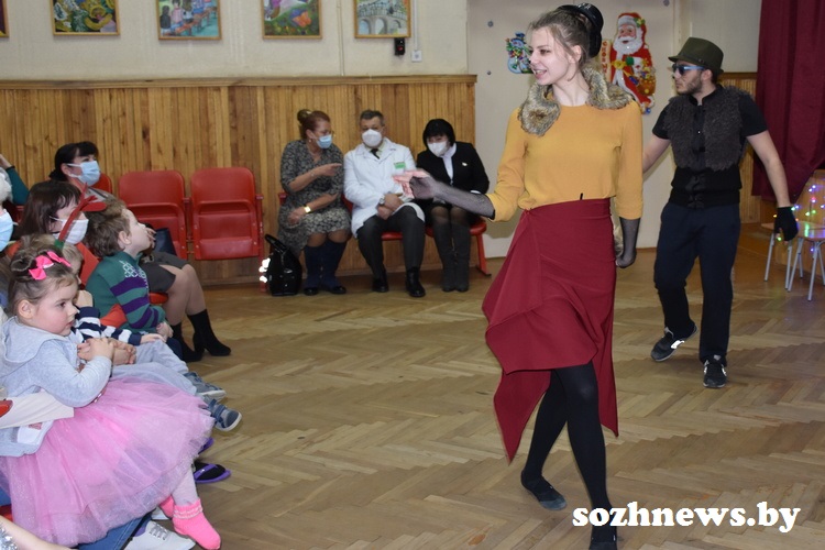 zi453636v20_16.jpg