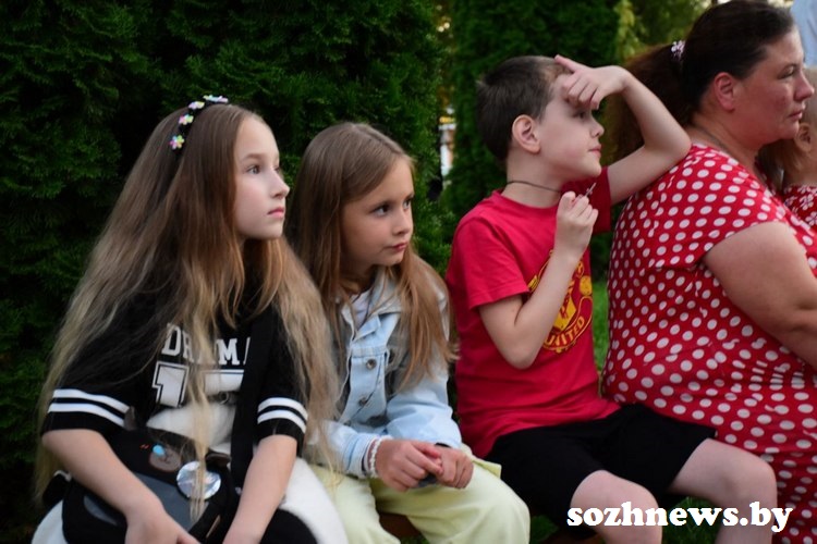 5vdv4d54v5d4v (4).jpg